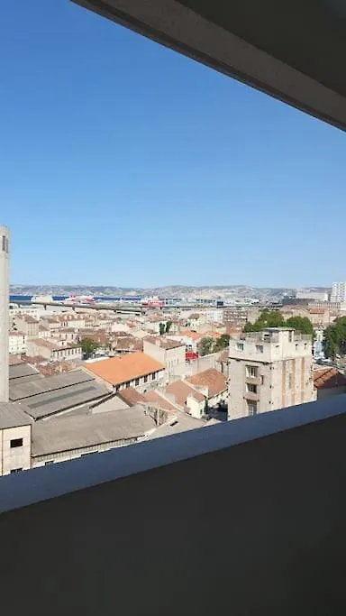 Appartement 3 Pieces + Terrasse Marseille 0*,